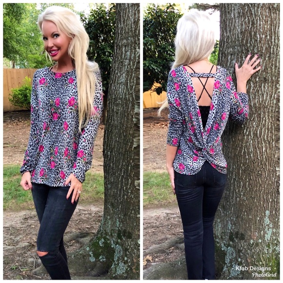 🛍LAST 3! Cheetah/Floral Back Twist Sweater! - Picture 4 of 4